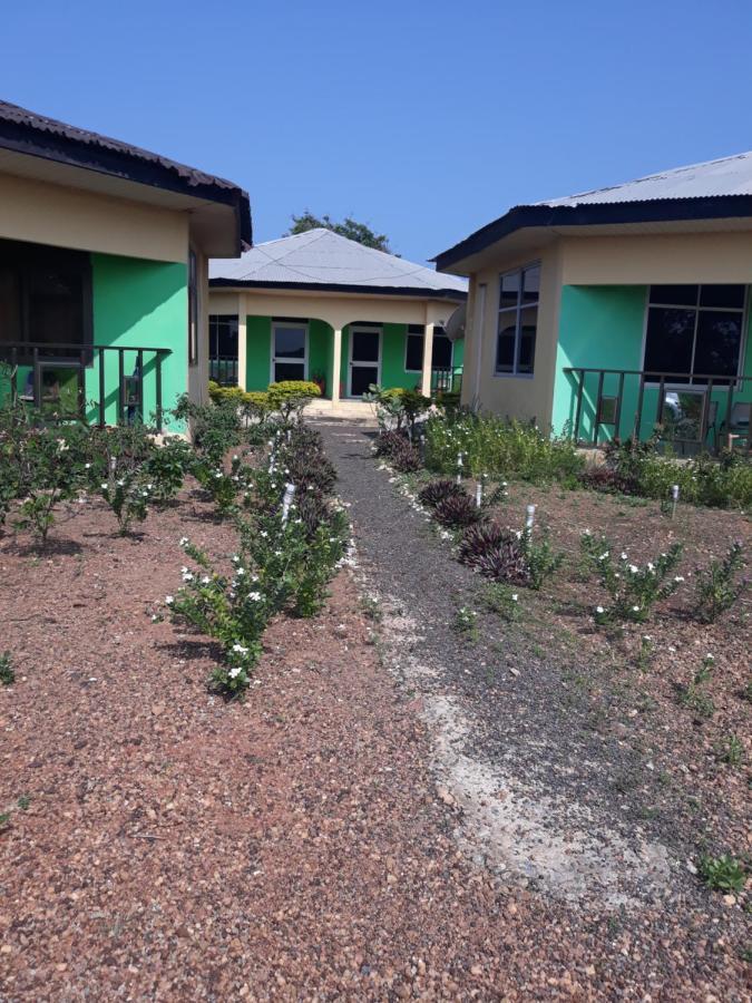 Abuesi Beach Resort Sekondi-Takoradi ภายนอก รูปภาพ