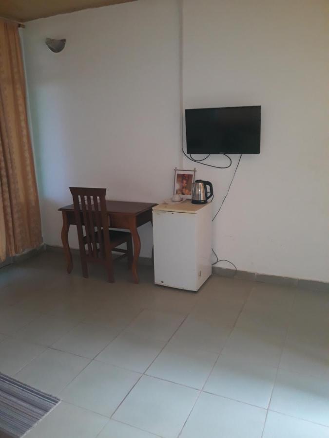 Abuesi Beach Resort Sekondi-Takoradi ภายนอก รูปภาพ